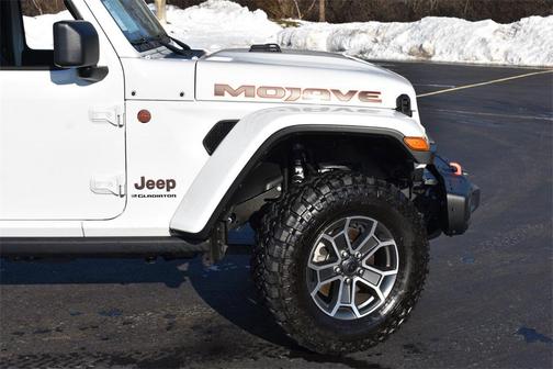 2024 Jeep Gladiator Mojave X