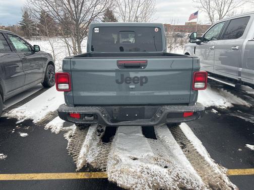 2025 Jeep Gladiator High Tide