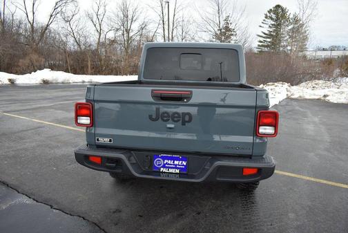 2025 Jeep Gladiator High Tide