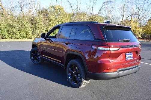 2025 Jeep Grand Cherokee Altitude