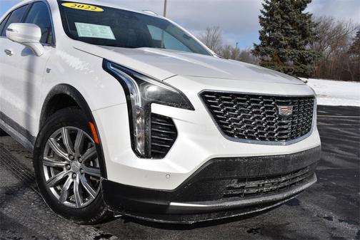 2022 Cadillac XT4 Premium Luxury