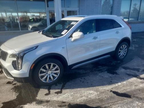 2022 Cadillac XT4 Premium Luxury