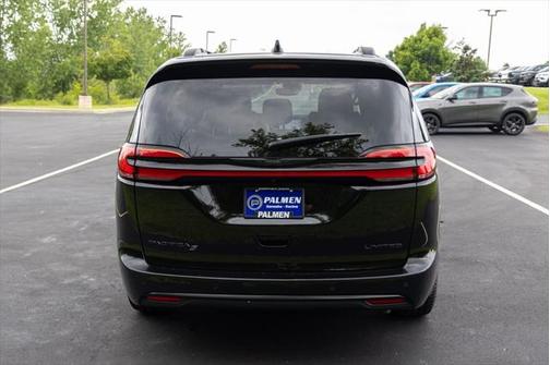 2024 Chrysler Pacifica Limited
