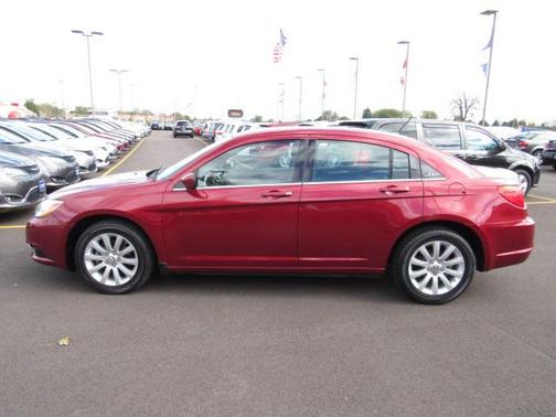 Deep Cherry Red Crystal Pearlcoat 2013 Chrysler 200 Touring