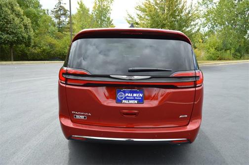 2025 Chrysler Pacifica L