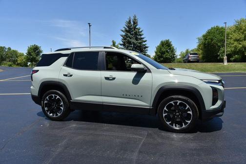 Cacti Green 2026 Chevrolet Equinox 1LT