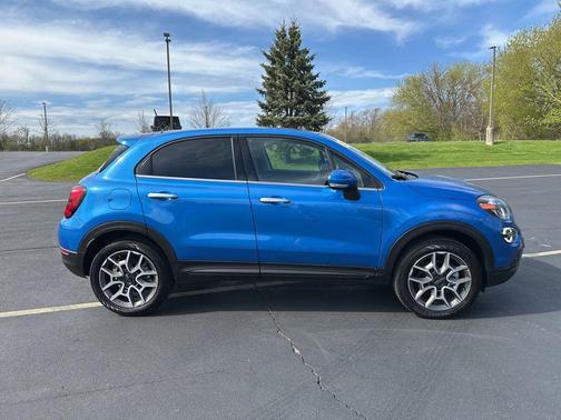 Italia Blue 2021 FIAT 500X Trekking