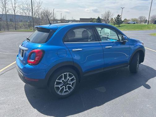 Italia Blue 2021 FIAT 500X Trekking