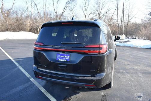 2026 Chrysler Pacifica L
