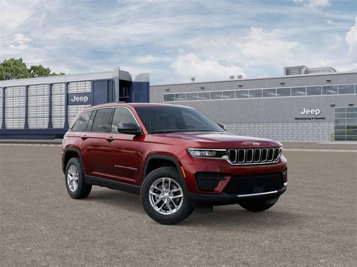 2025 Jeep Grand Cherokee Laredo