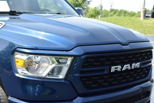 Patriot Blue Pearlcoat 2024 RAM 1500 Big Horn/Lone Star