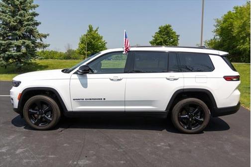 2023 Jeep Grand Cherokee L Altitude