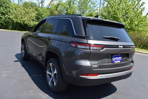 Baltic Gray Metallic Clearcoat 2026 Jeep Grand Cherokee Limited