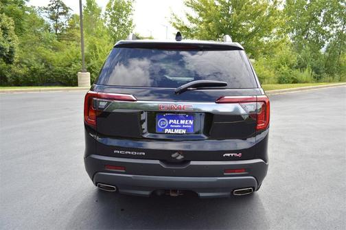 2023 GMC Acadia AWD AT4