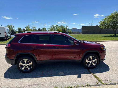 Velvet Red Pearlcoat 2019 Jeep Cherokee Limited