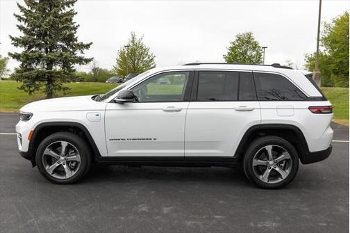2023 Jeep Grand Cherokee 4xe Base