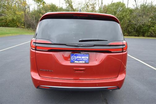 2026 Chrysler Pacifica L