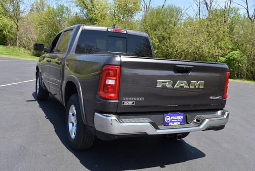 Granite Crystal Metallic Clearcoat 2026 RAM 1500 Big Horn/Lone Star