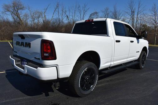 Bright White Clearcoat 2026 RAM 2500 Big Horn Crew Cab 4x4 6'4' Box