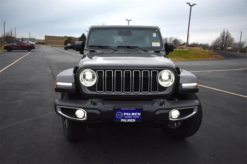2026 Jeep Wrangler 4-Door Sahara 4x4