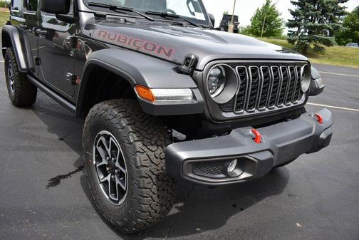 Granite Crystal Metallic Clearcoat 2026 Jeep Wrangler Rubicon