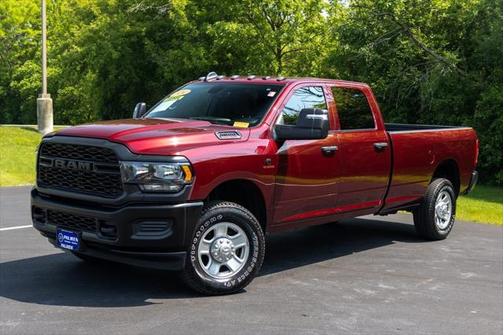 2024 RAM 2500 Tradesman Crew Cab 4x4 8' Box