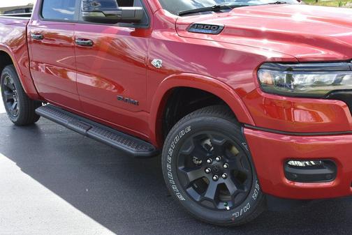 Molten Red Pearlcoat 2026 RAM 1500 Big Horn/Lone Star