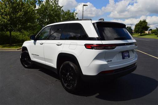 2024 Jeep Grand Cherokee Altitude