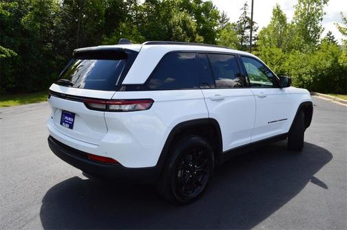 2024 Jeep Grand Cherokee Altitude