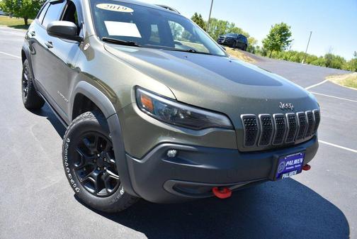 Olive Green Pearlcoat 2019 Jeep Cherokee Trailhawk