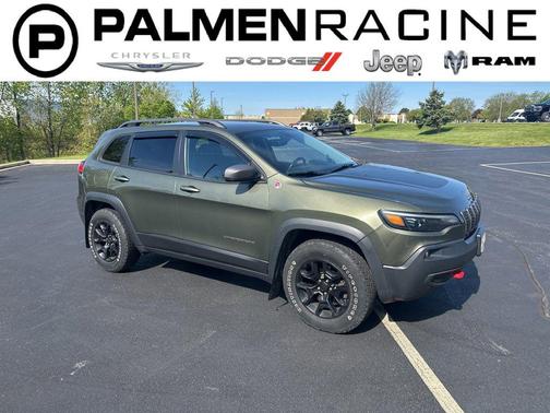 Olive Green Pearlcoat 2019 Jeep Cherokee Trailhawk