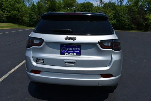 Silver Zynith Metallic Clearcoat 2024 Jeep Compass Limited
