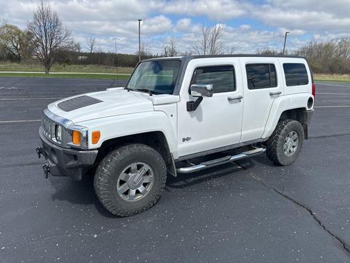 Birch White 2007 Hummer H3 Base