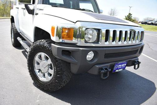 Birch White 2007 Hummer H3 Base