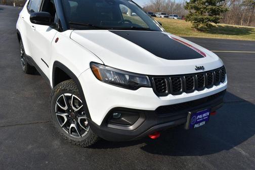 Bright White Clearcoat 2026 Jeep Compass Trailhawk