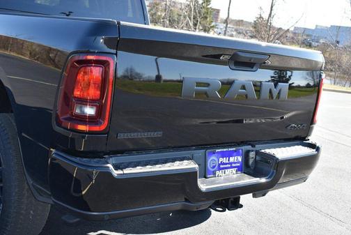 Diamond Black Crystal Pearlcoat 2026 RAM 2500 Big Horn Crew Cab 4x4 6'4' Box