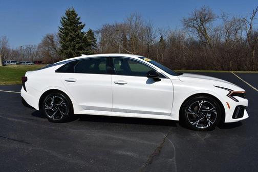 Snow White Pearl 2025 Kia K5 GT-Line