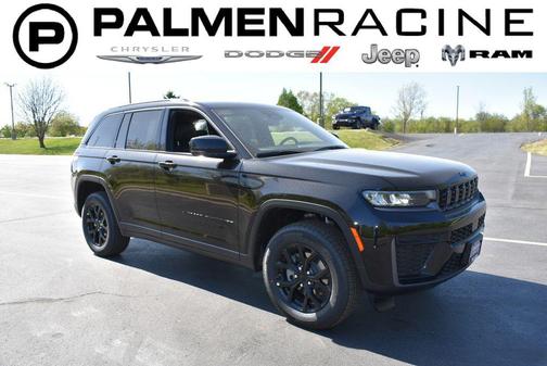 Diamond Black Crystal Pearlcoat 2026 Jeep Grand Cherokee Altitude