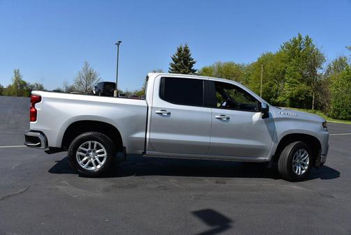 Silver Ice Metallic 2021 Chevrolet Silverado 1500 LT