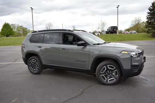 Sting-Gray Clearcoat 2026 Jeep Cherokee Limited
