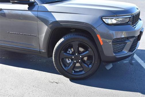 2022 Jeep Grand Cherokee Altitude