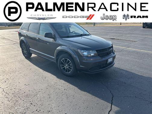 Granite Pearlcoat 2018 Dodge Journey SE