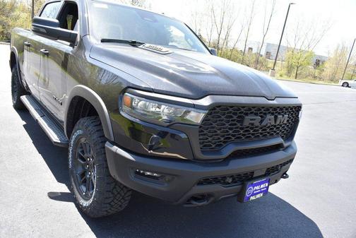 Diamond Black Crystal Pearlcoat 2026 RAM 1500 Rebel