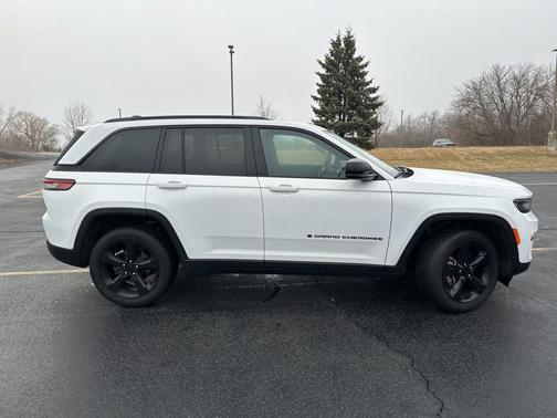 2024 Jeep Grand Cherokee Altitude
