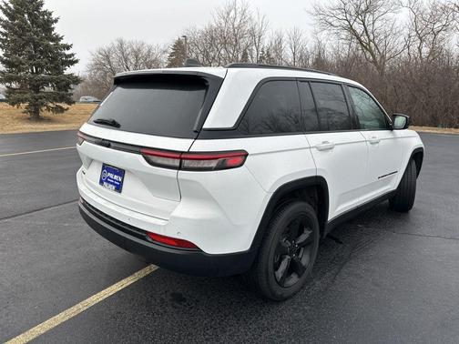 2024 Jeep Grand Cherokee Altitude