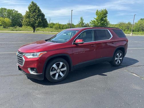 Cajun Red Tintcoat 2020 Chevrolet Traverse LT Leather