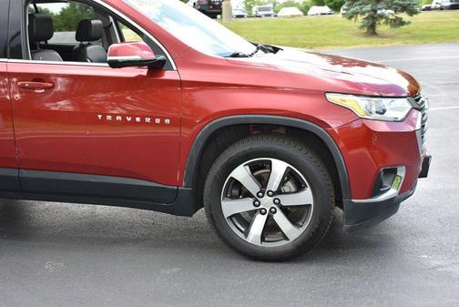 Cajun Red Tintcoat 2020 Chevrolet Traverse LT Leather