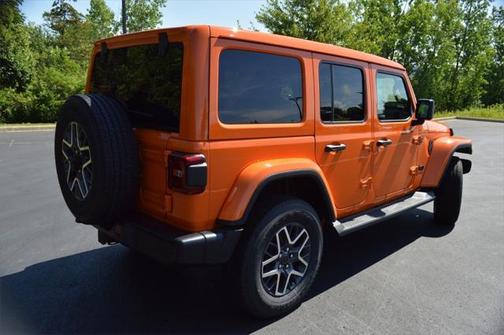 2025 Jeep Wrangler 4-Door Sahara 4x4