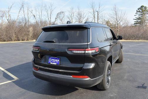 Diamond Black Crystal Pearlcoat 2026 Jeep Grand Cherokee L Limited