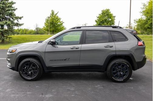 2022 Jeep Cherokee X 4x4